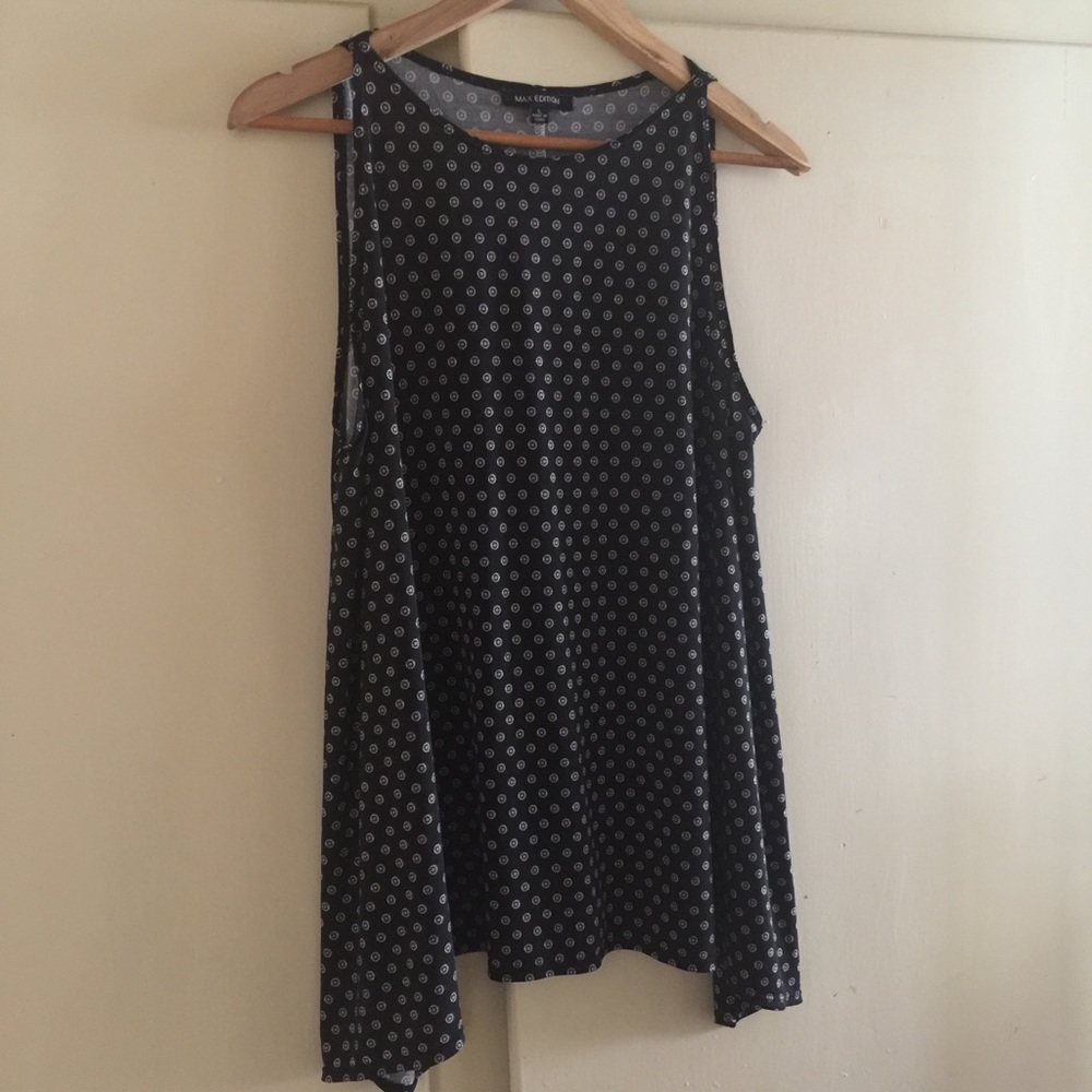 Short Dress/Large Top